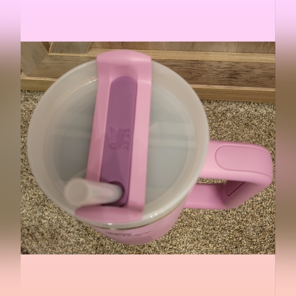 BRAND NEW! Stanley Lilac Tumbler with Handle - Picture 2 of 4